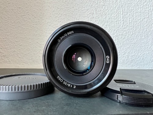 Sony sel35f18 1 8 - 35, f/1.8