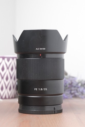 Sony 8 fe sel35f18f - mm, f/1.8