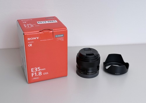 Sony 35mm oss sel35f18 - 35mm, f/1.8